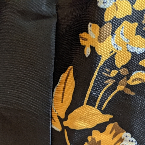 Black and gold cocktail dress - Picture 2 of 5